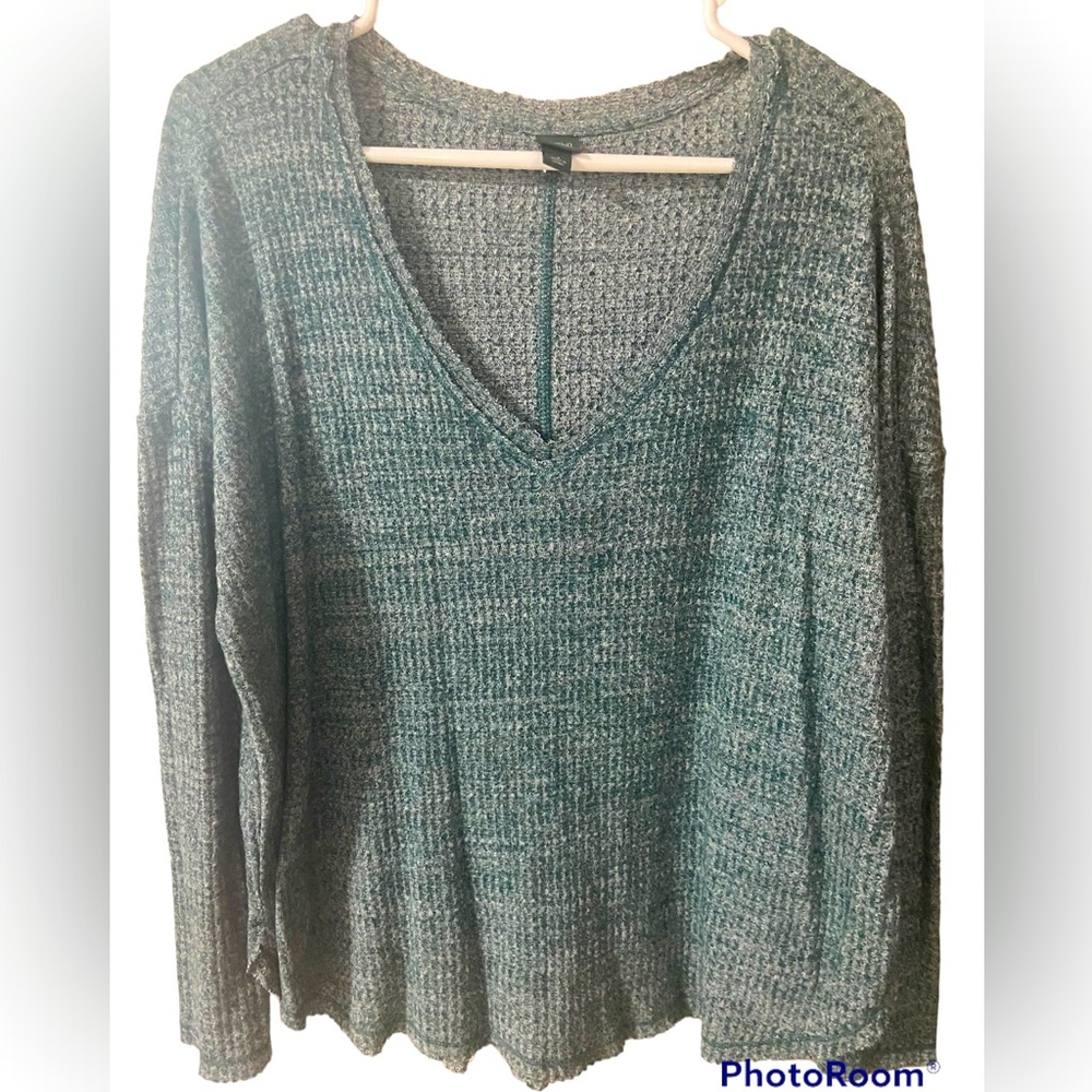 Wild Fable Waffle Knit V Neck Top (size S)